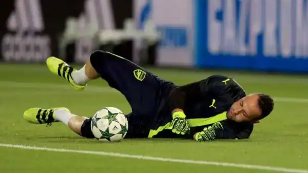 Wenger hints Ospina may be Arsenal’s keeper in Champions League